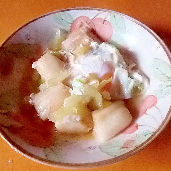 白菜と麩の落とし卵煮
